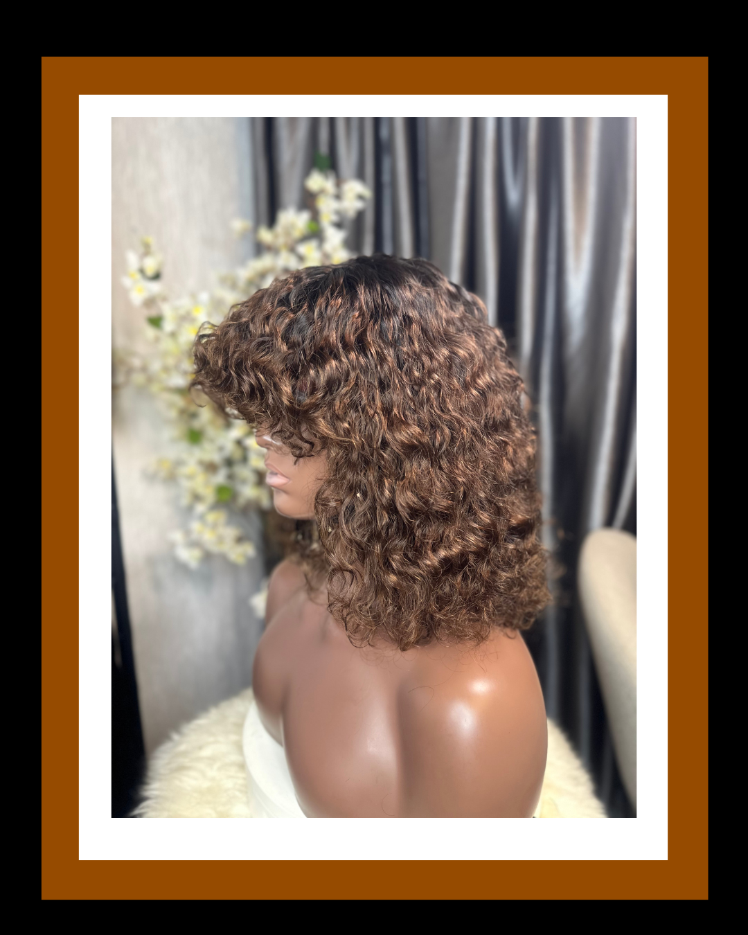 LARA LUXURY CURL SDD BANG WIG COLOR T1B/4